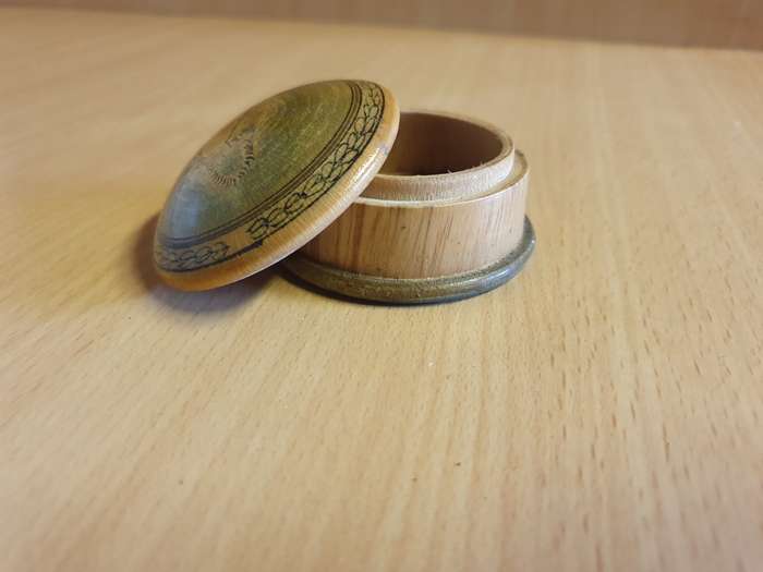 Small Round Wooden Trinket Holder - width 6cm height 3cm