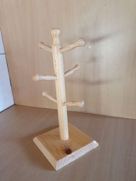 Wooden Mug Tree Stand - height 32cm
