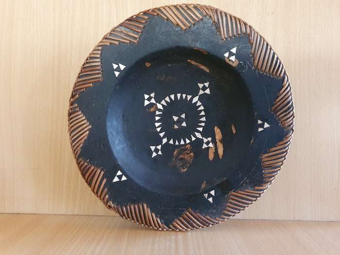 Round Wooden Wall Plate - width 20cm