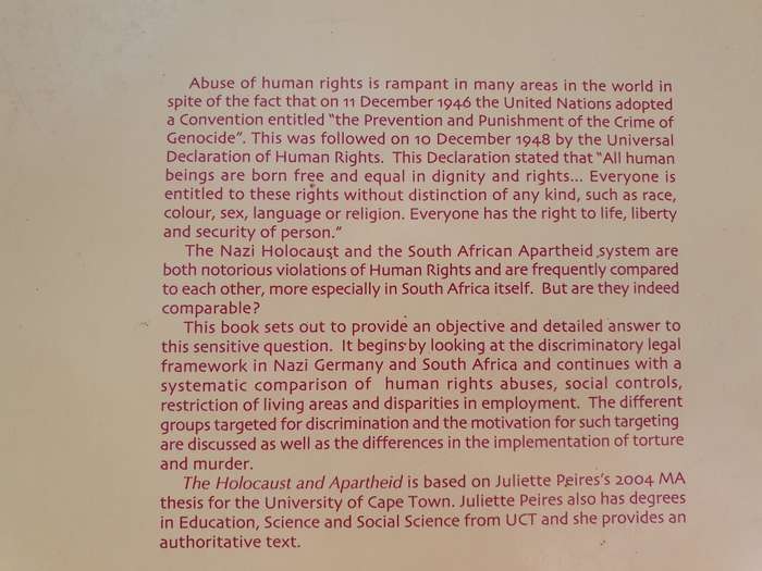 The Holocaust and Apartheid - A Comparison of Human Rights Abuse: Juliette Peires (Paperback)