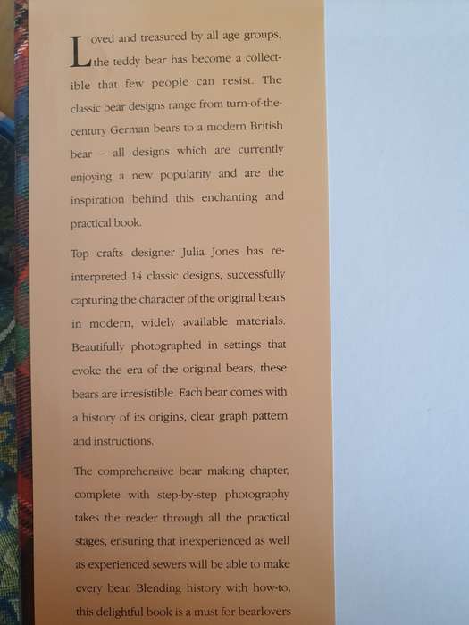Make Your Own Classic Bears - 14 Heirloom Designs : Julia Jones (Hardcover)