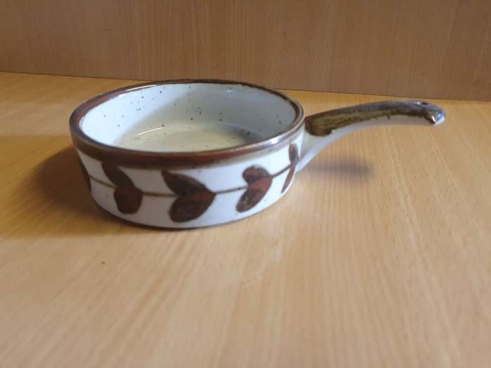 Set of 2 Ceramic Dishes