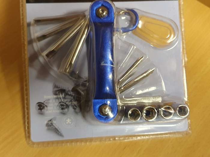 Beyer 12 Piece Socket & Screwdriver Bits Set