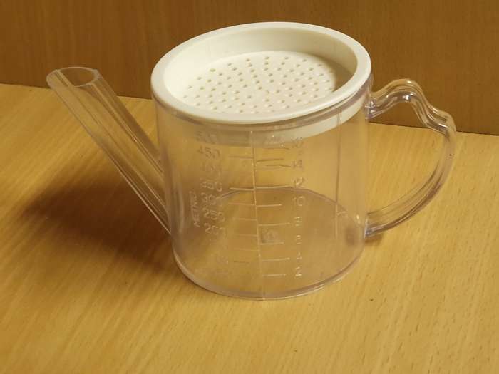2 Cup Measuring Separator Strainer