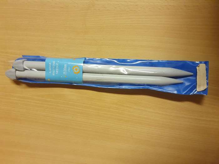 Aluminium Knitting Needles 15.00mm x 30cm
