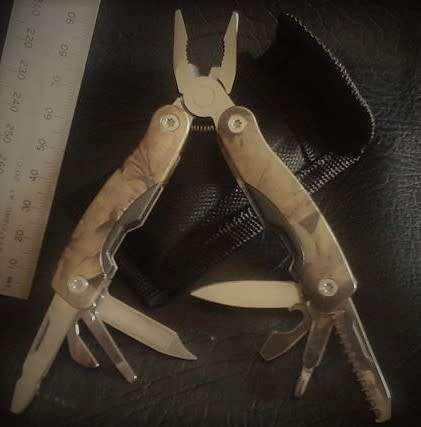 **AMAZING LITTLE TOOL****TRAVELER 15-in-1 Mini Camo Multi-Functional Tool - NYLON POUCH