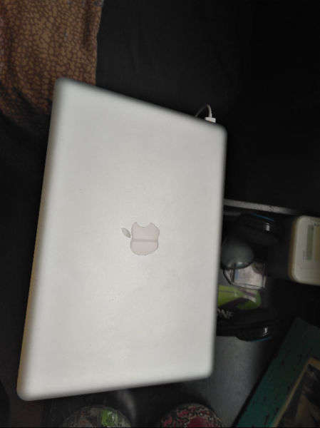 Macbook 13" Late 2008 Unibody ( Rare )