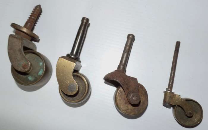 ANTIQUE SOLID BRASS FURNITURE CASTORS X 4
