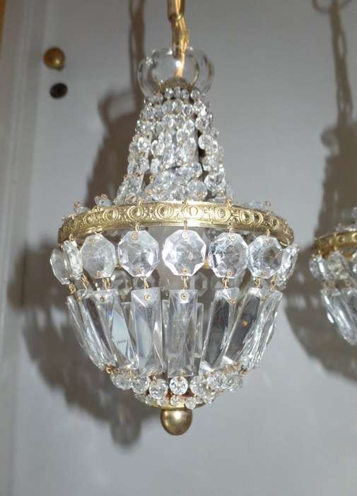 PAIR OF VINTAGE CRYSTAL BASKET CHANDELIERS