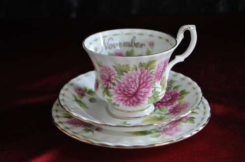 Royal Albert Flower Of The Month November "Chrysanthemum" Trio
