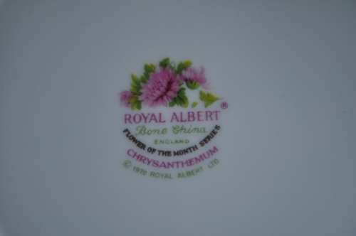Royal Albert Flower Of The Month November "Chrysanthemum" Trio
