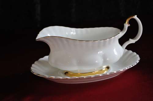 Royal Albert "Val D'or" 53 Piece Dinner Set.     ----    Collections or Courier Please!!