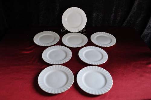 Royal Albert "Val D'or" 53 Piece Dinner Set.     ----    Collections or Courier Please!!