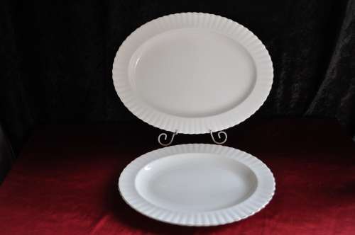 Royal Albert "Val D'or" 53 Piece Dinner Set.     ----    Collections or Courier Please!!