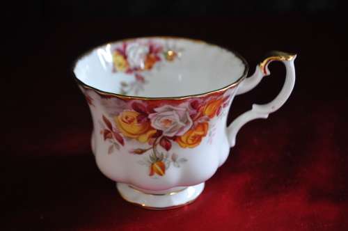 Royal Albert "Lenora" Trio