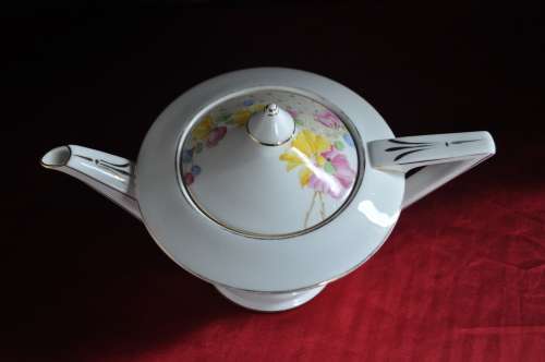 Royal Standard Tea Pot