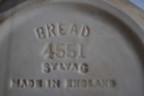 Sylvac Lidded Face Pot (Large) Bread Sauce 4551