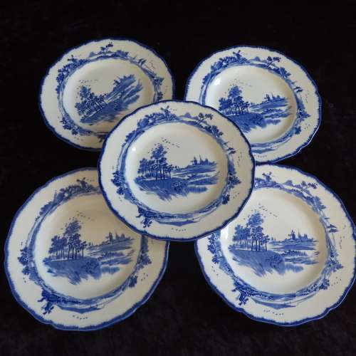 Royal Doulton "Norfolk" D6294  -  5 Cake Plates.