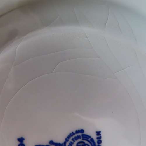 Royal Doulton "Norfolk" D6294  -  5 Cake Plates.