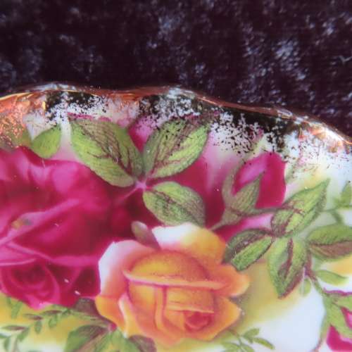 Rpyal Albert "Old country Roses" Tea Trio