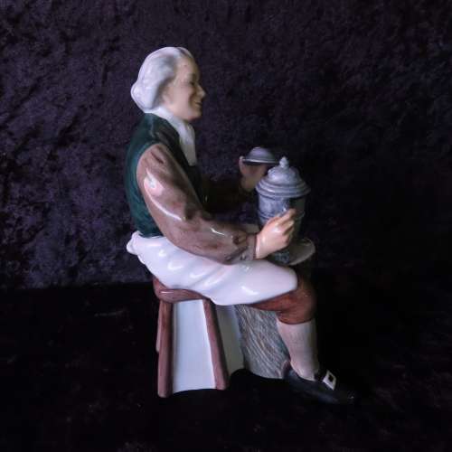Royal Doulton Figurine `The Tinsmith` HN 2146