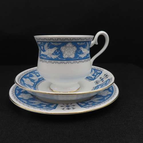 Royal Albert Tudor Rose 21 Piece Tea Set
