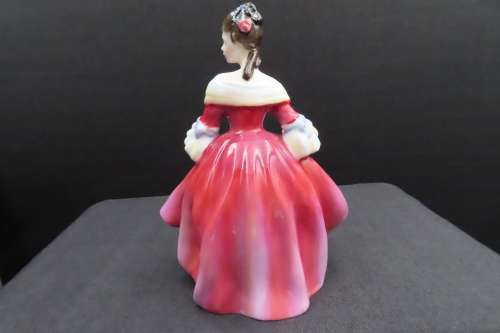 Royal Doulton Figurine `Southern Belle` HN 2229 First Version
