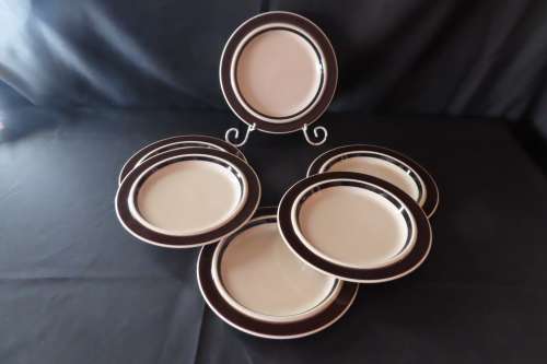 Arabia Finland `Ruija` 24 Piece Dinner Set.    Collection Only!