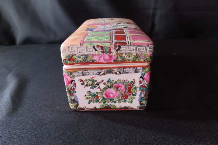 Oriental Jewelry Box