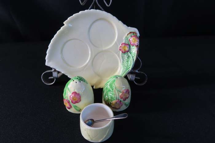 CARLTON WARE CRUET SET.