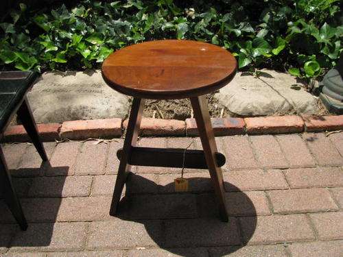 %% A  LOVELY MILKMAIDS STOOL .%%