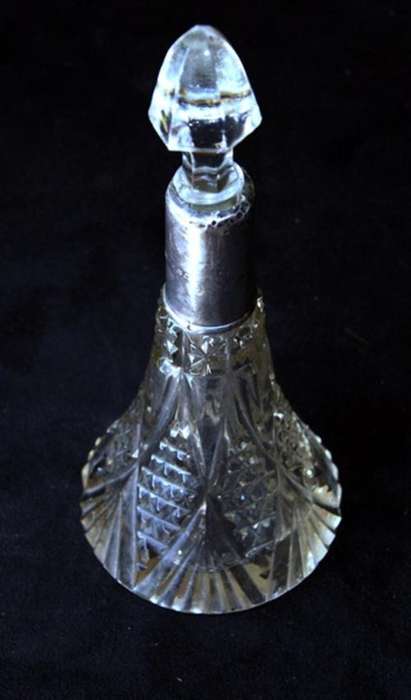 GORGEOUS OLD LONDON HALLMARKED SILVER & CRYSTAL DEACANTER @@@ CRAAZZYYY R1 START