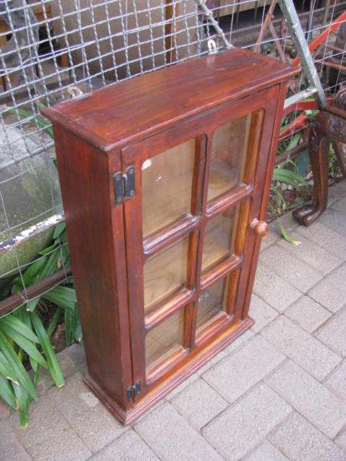 A LOVELY WALL DISPLAY CABINET.... LOVELY FOR THAT COLLECTION OF SMALL ITEMS