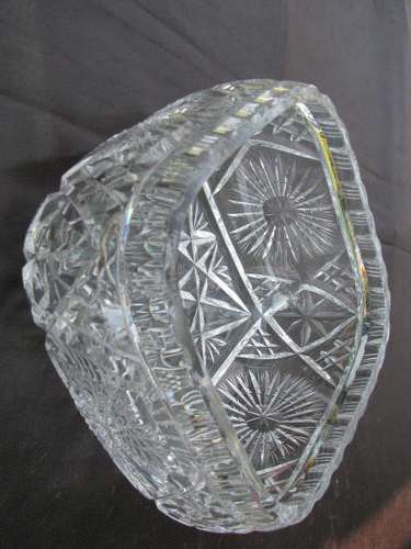 A BEAUTIFUL VINTAGE CRYSTAL BOWL IN SUNBURST PATTERN   @CRAZY R1 START