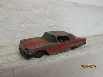 DIE CAST : HOTWHEELS '58 THUNDERBIRD - LOT 79J