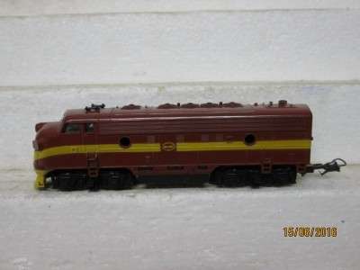 HO SCALE : SAR LIFELIKE 34 DIESEL LOCO - LOT 309J