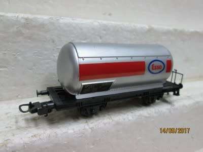 HO SCALE : LIMA ESSO TANKER - LOT 487P
