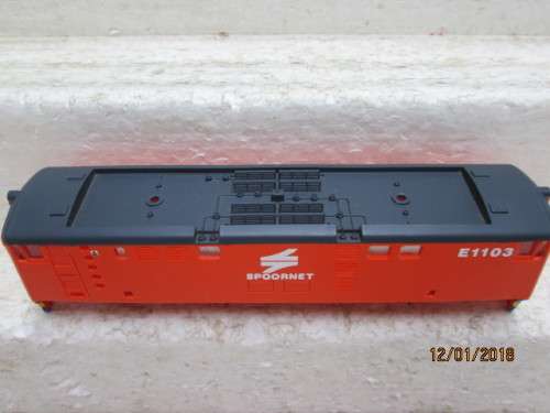 HO SCALE : SAR CLASS 5E ELECTRIC LOCO BODY (SPOORNET) - LOT 917Q