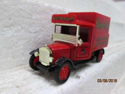 DIE CAST : CORGI SLUMBERLAND DELIVERY VAN - LOT 767S