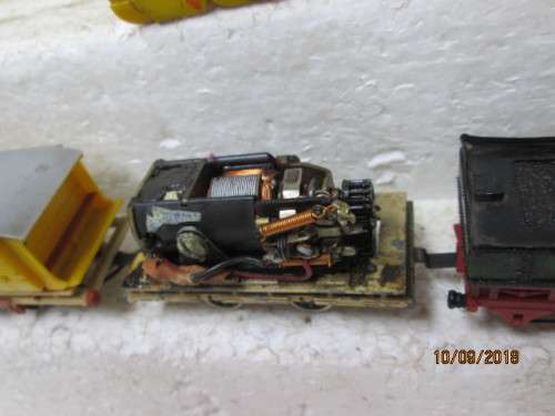 HO SCALE : TRIX ADLER OLD TIMER TRAIN SET (3-RAIL) - LOT 135U