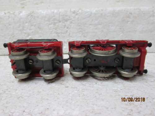 HO SCALE : TRIX ADLER OLD TIMER TRAIN SET (3-RAIL) - LOT 135U