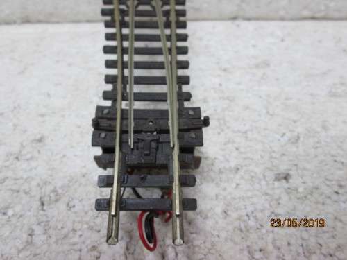 HO/OO SCALE : PECO LEFT HAND POINT WITH FITTED MOTOR - LOT 393W