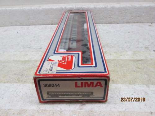 HO SCALE : LIMA SAR SECOND CLASS TRANS-KAROO COACH (BOXED) - LOT 923W