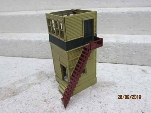 S SCALE : AMERICAN FLYER SIGNAL CABIN - LOT 771X
