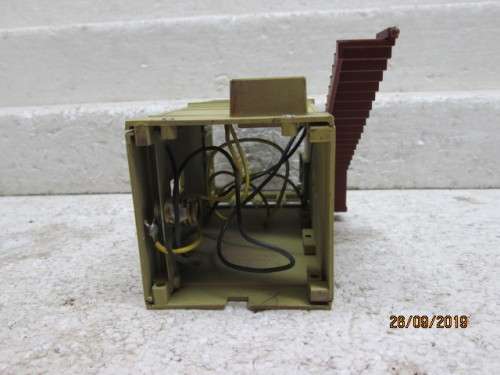 S SCALE : AMERICAN FLYER SIGNAL CABIN - LOT 771X