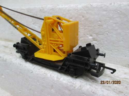 OO SCALE : HORNBY RAIL CRANE - LOT 84z
