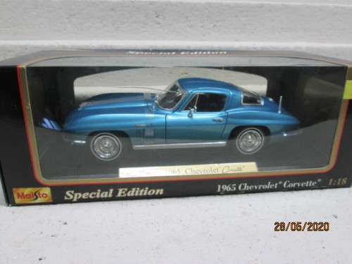1:18 SCALE : MAISTO CHEVROLET CORVETTE 1965 (BOXED) - LOT 850AA