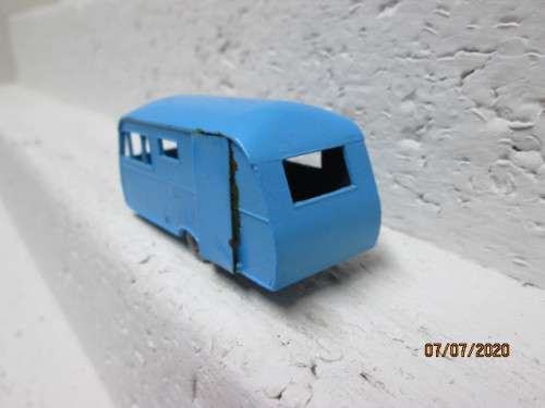 DIE CAST : MATCHBOX LESNEY BLUEBIRD DAUPHINE CARAVAN No 23 - LOT 282BB