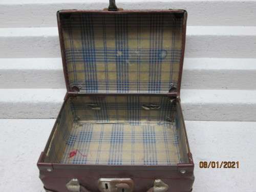 ANTIQUE SCHOOL SUITCASE