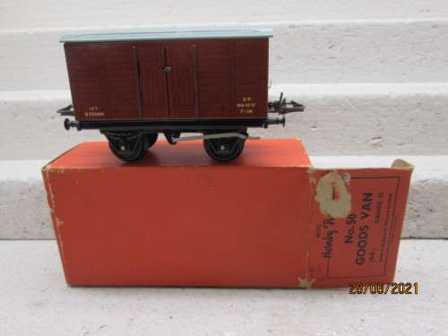 O GUAGE : HORNBY : GOODS VAN - BOXED